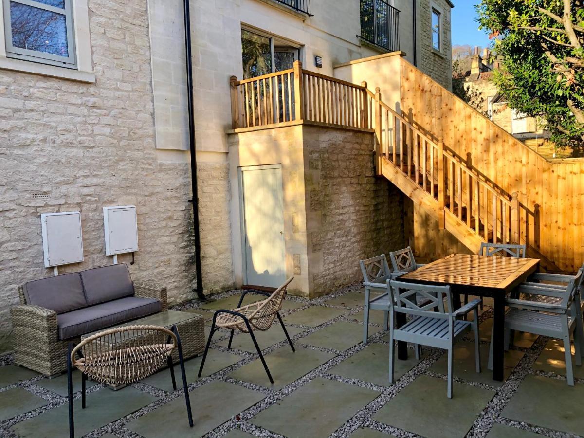 3 York Mews Villa บาธ ภายนอก รูปภาพ