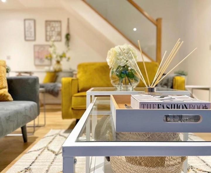 3 York Mews Villa บาธ ภายนอก รูปภาพ